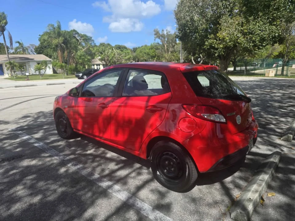 2013 Mazda Mazda 2 2nd Gen - Image 7 of 14