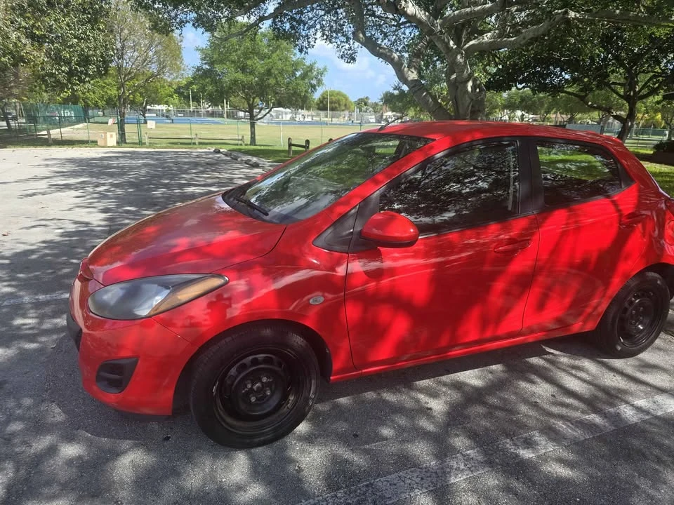 2013 Mazda Mazda 2 2nd Gen - Image 3 of 14
