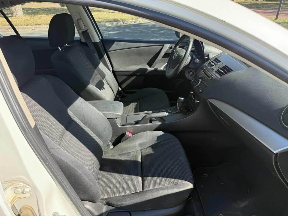 2013 Mazda Mazda 3 2nd Gen - Image 6 of 8