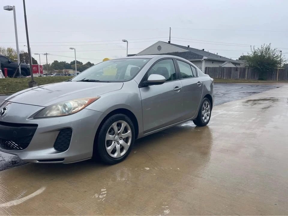 2013 Mazda Mazda 3 2nd Gen - Image 4 of 18