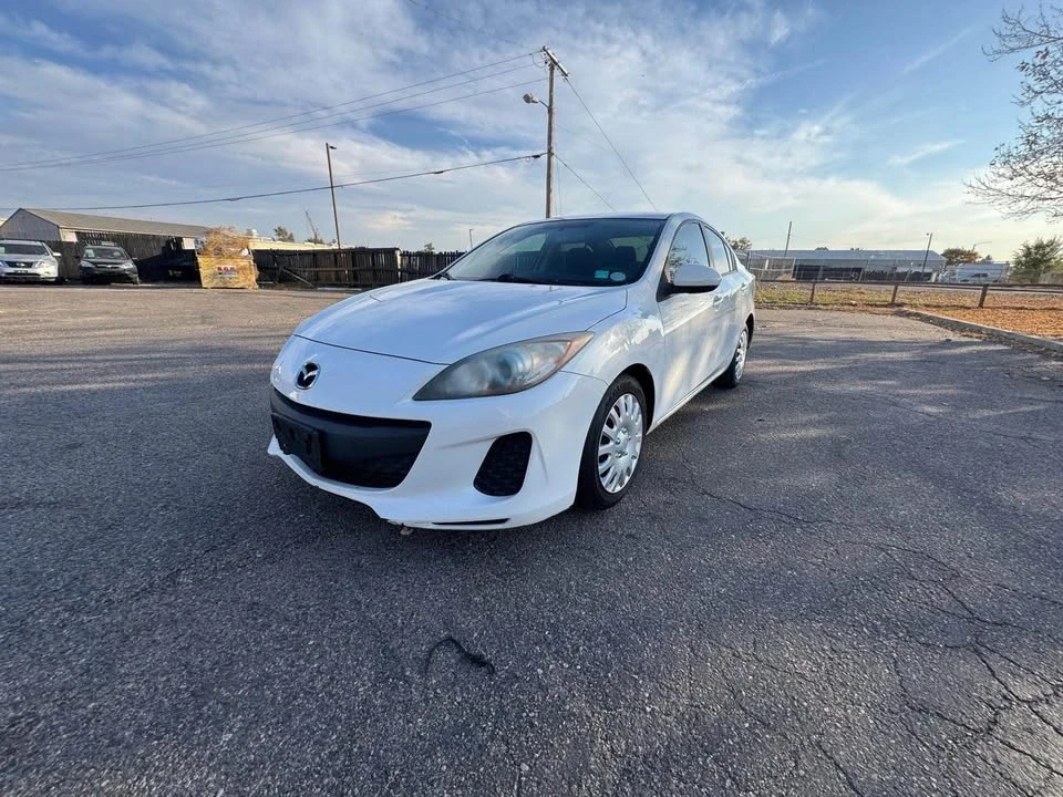2013 Mazda Mazda 3 2nd Gen - Image 3 of 6