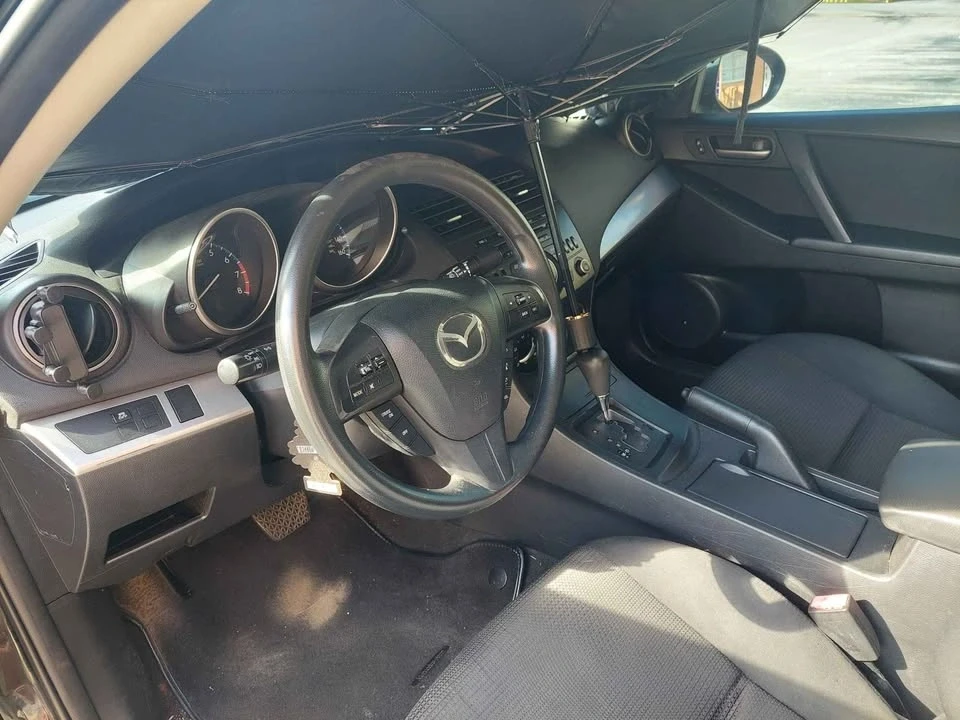 2013 Mazda Mazda 3 2nd Gen - Image 2 of 6