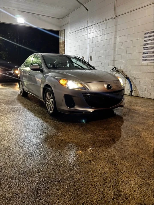 2013 Mazda Mazda 3 2nd Gen - Image 2 of 8