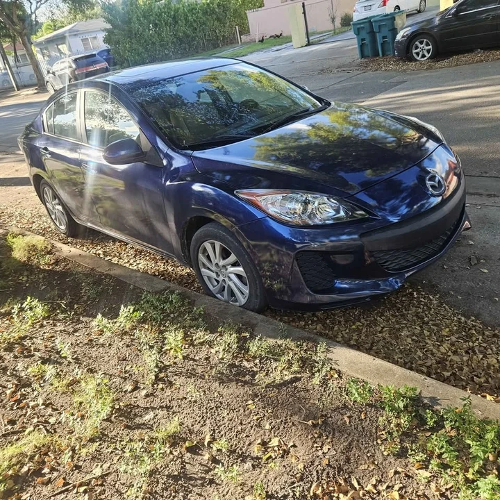 2013 Mazda Mazda 3 2nd Gen - Image 5 of 9