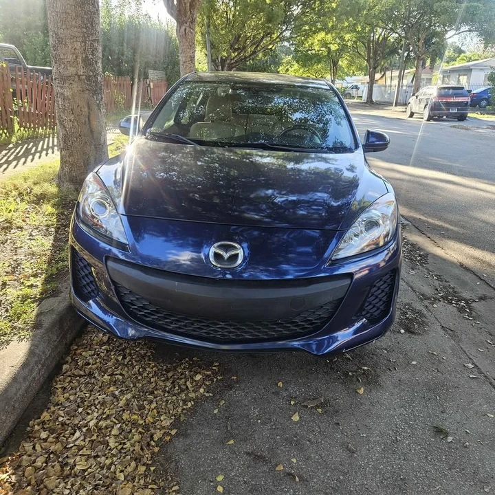 2013 Mazda Mazda 3 2nd Gen - Image 4 of 9