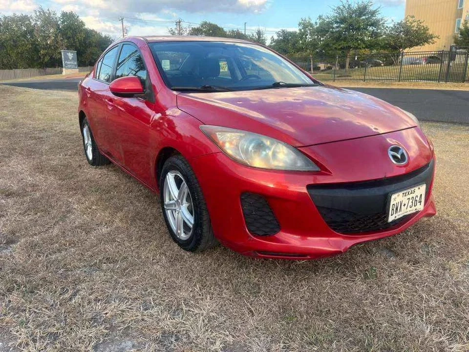 2013 Mazda Mazda 3 2nd Gen - Image 2 of 13