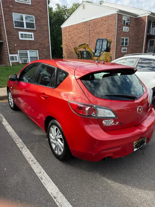 2013 Mazda Mazda 3 2nd Gen - Image 2 of 16