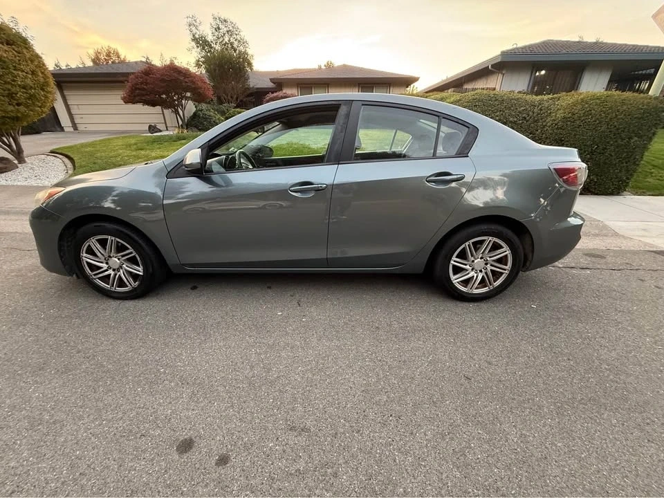 2013 Mazda Mazda 3 2nd Gen - Image 8 of 17