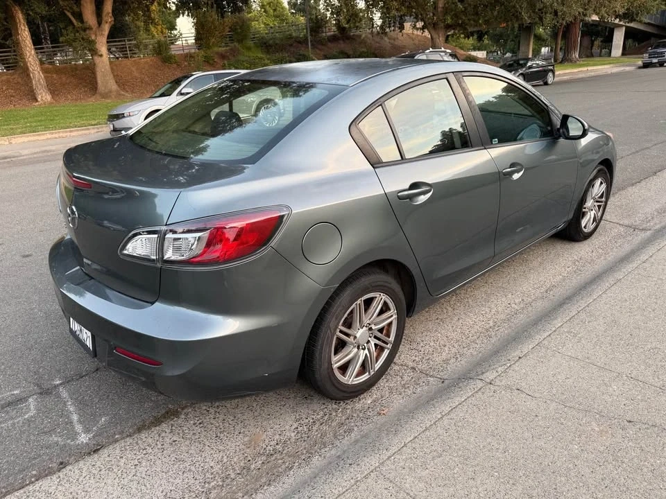 2013 Mazda Mazda 3 2nd Gen - Image 5 of 17