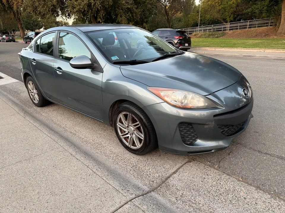 2013 Mazda Mazda 3 2nd Gen - Image 3 of 17