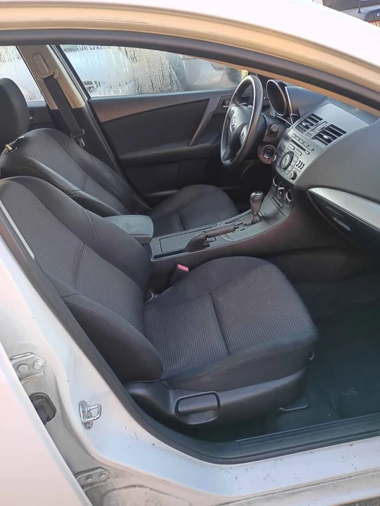 2013 Mazda Mazda 3 2nd Gen - Image 10 of 17