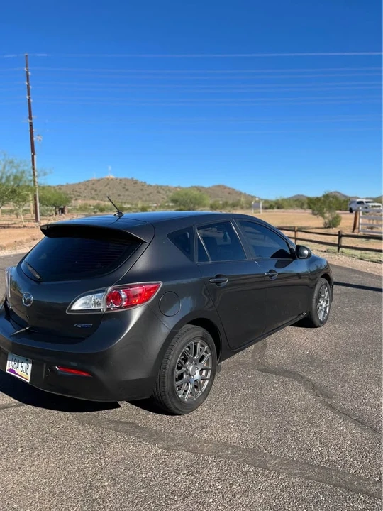 2013 Mazda Mazda 3 2nd Gen - Image 2 of 10