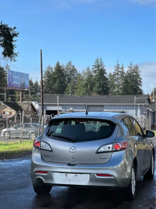 2013 Mazda Mazda 3 2nd Gen - Image 5 of 15