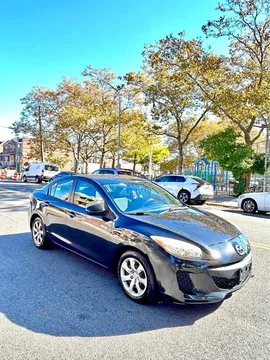 2013 Mazda Mazda3 i Touring Sedan