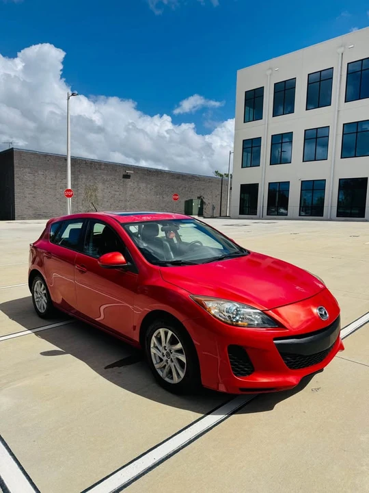 2013 Mazda Mazda 3 2nd Gen - Image 2 of 10