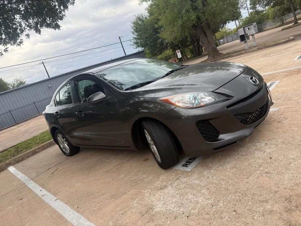 2013 Mazda Mazda 3 2nd Gen - Image 3 of 14
