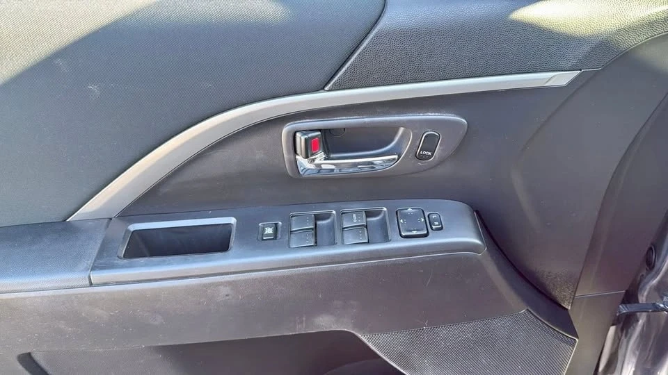 2013 Mazda Mazda 5 - Image 10 of 19