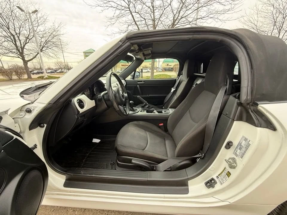2013 Mazda NC MX-5 Miata - Image 8 of 9