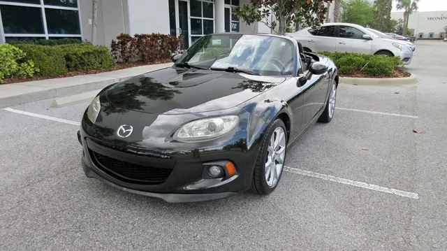 2013 Mazda MX-5 Grand Touring Hard-Top Convertible