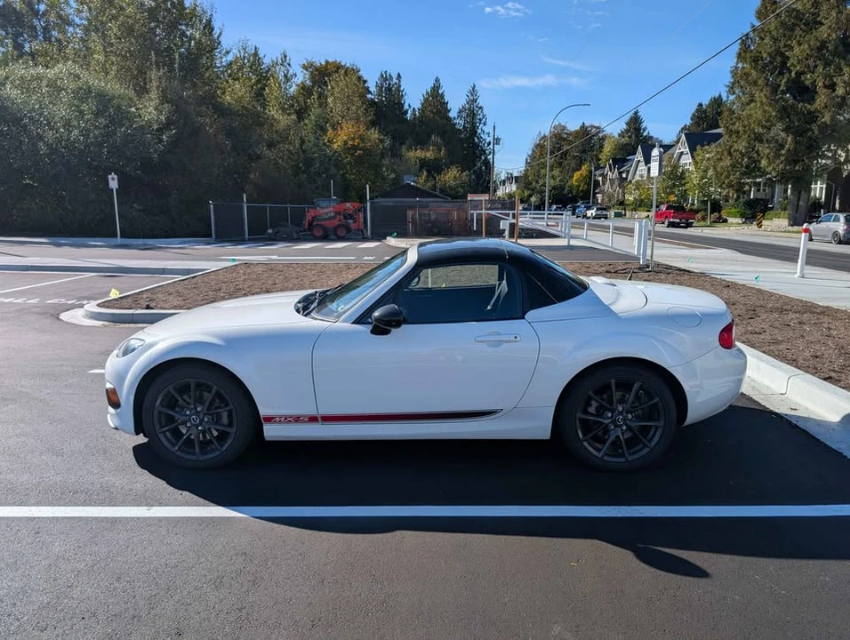 2013 Mazda NC MX-5 Miata - Image 2 of 6