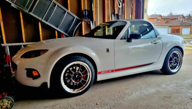 2013 Mazda MX-5 Miata Club PRHT