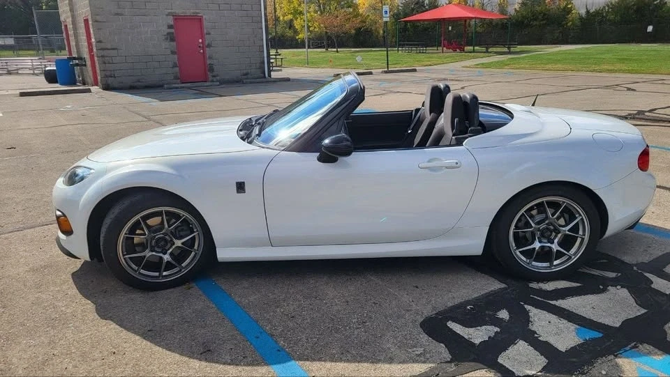 2013 Mazda NC MX-5 Miata - Image 2 of 16