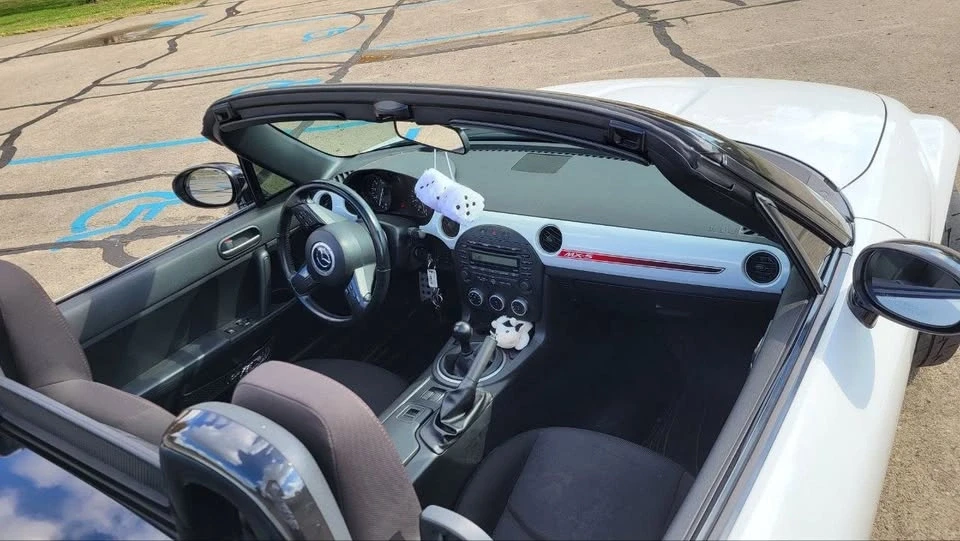 2013 Mazda NC MX-5 Miata - Image 3 of 16