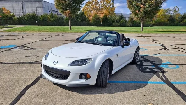 2013 Mazda MX-5 Miata Club Sport