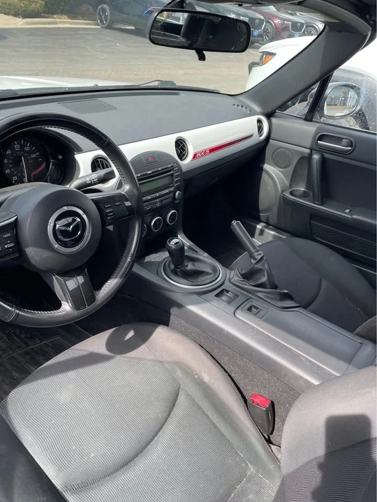 2013 Mazda NC MX-5 Miata - Image 6 of 7