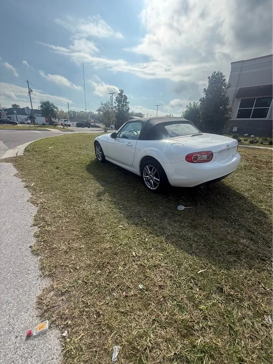 2013 Mazda NC MX-5 Miata - Image 4 of 12