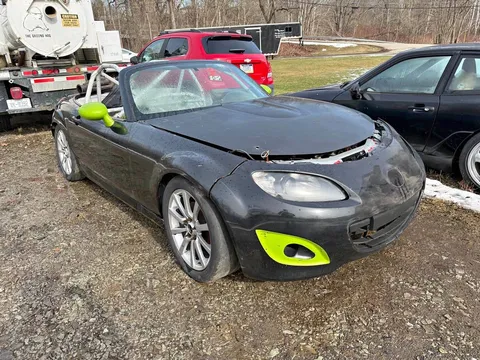 2013 Mazda MX-5 Miata Cup Car