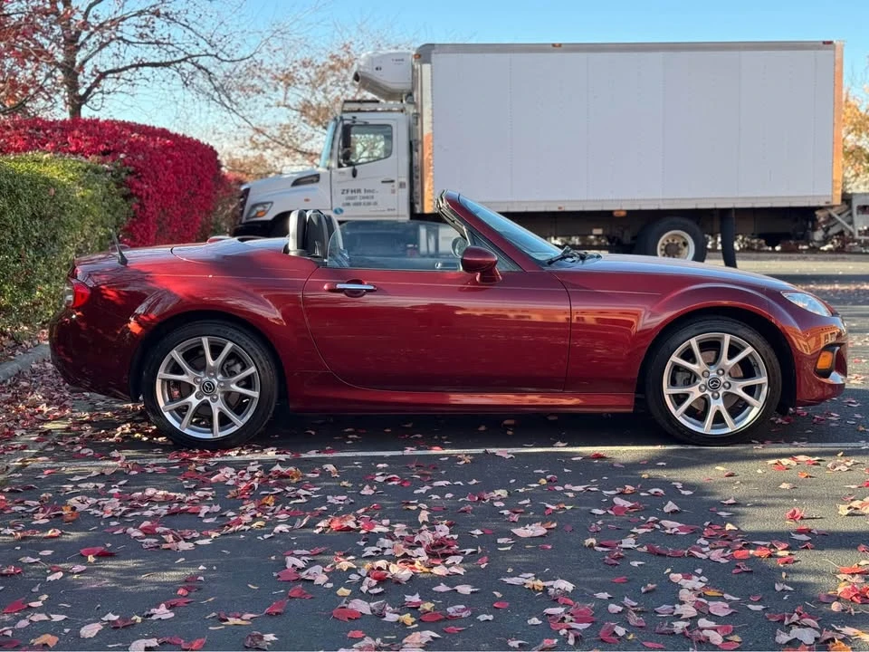 2013 Mazda NC MX-5 Miata - Image 2 of 16