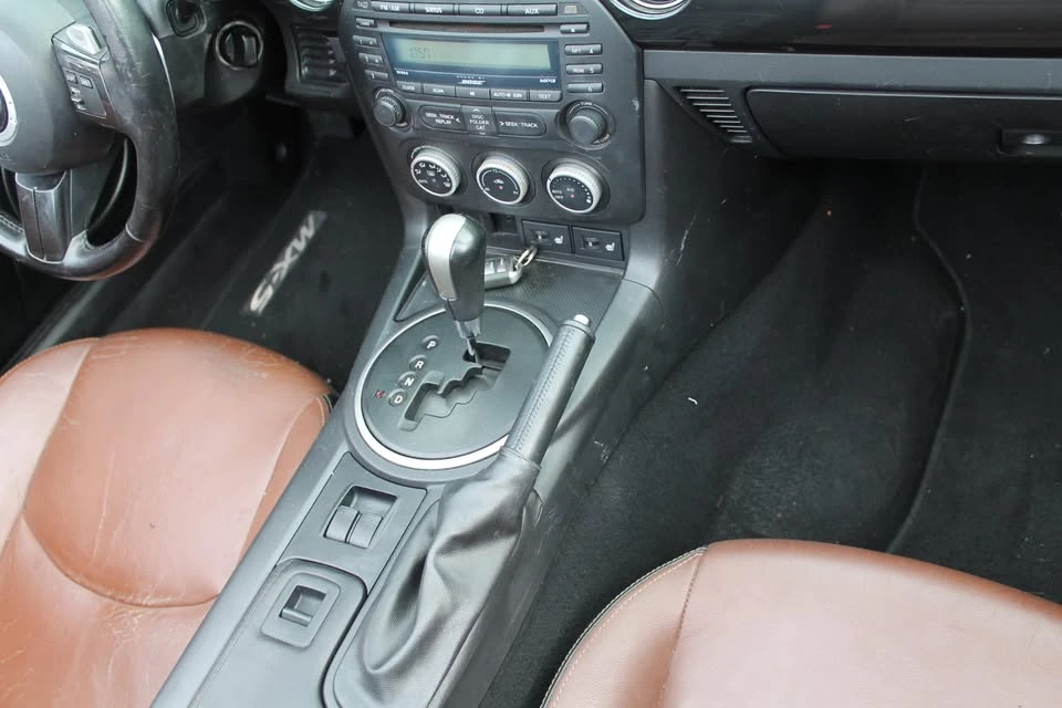 2013 Mazda NC MX-5 Miata - Image 8 of 13