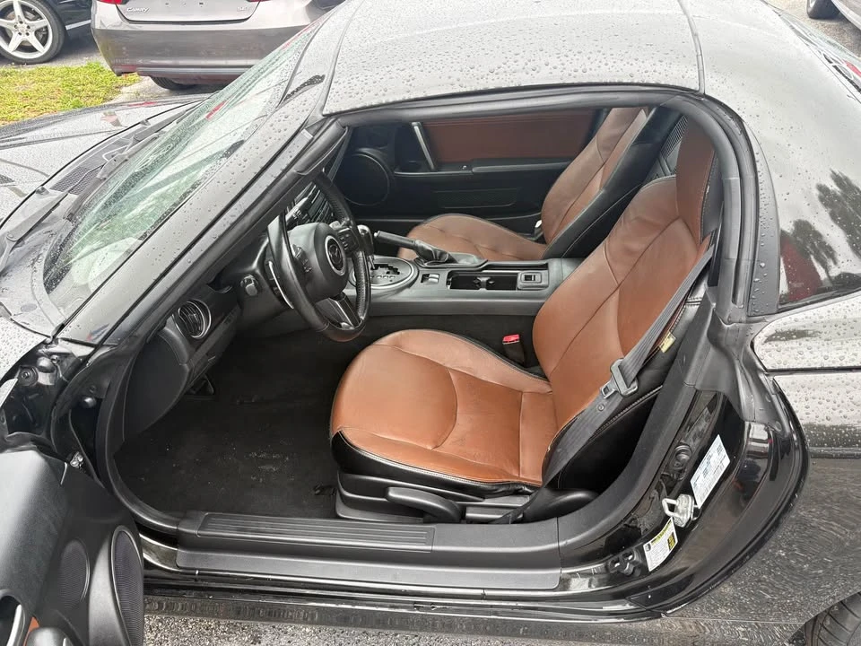 2013 Mazda NC MX-5 Miata - Image 4 of 8