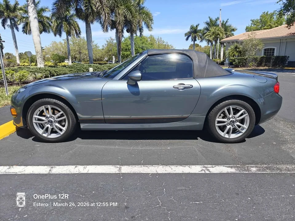2013 Mazda NC MX-5 Miata - Image 4 of 20