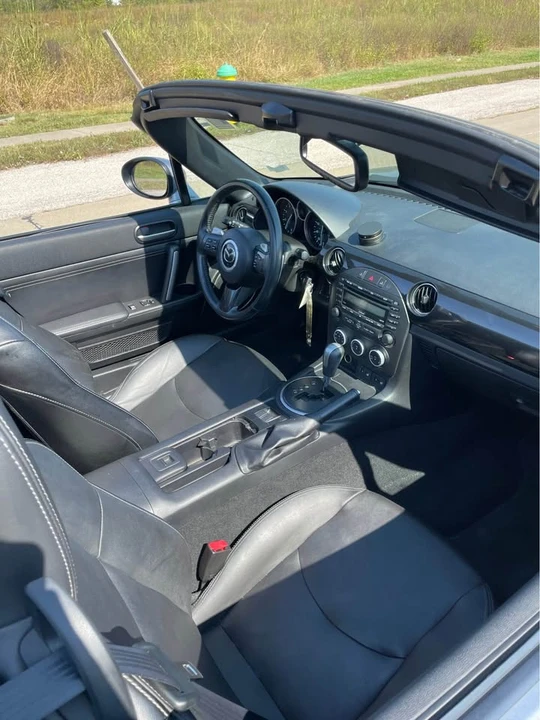 2013 Mazda NC MX-5 Miata - Image 15 of 18