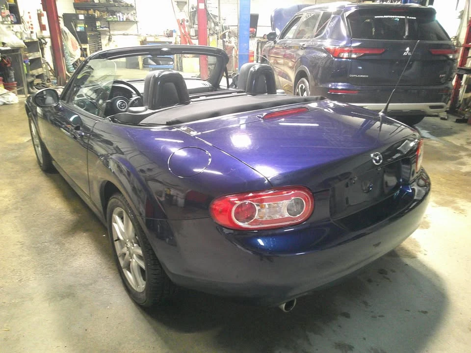 2013 Mazda NC MX-5 Miata - Image 4 of 17