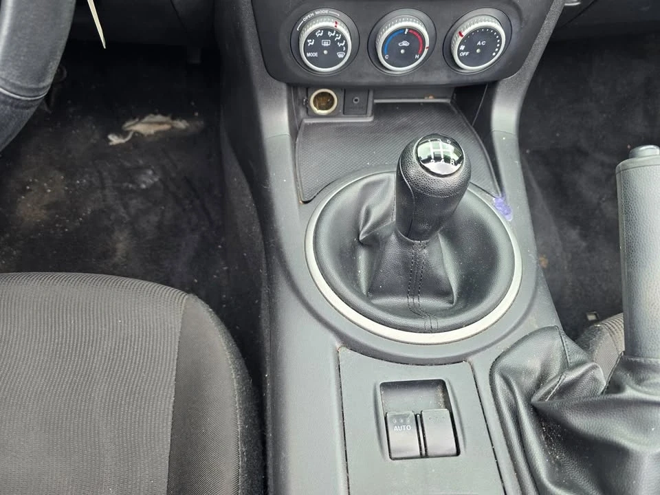 2013 Mazda NC MX-5 Miata - Image 16 of 20