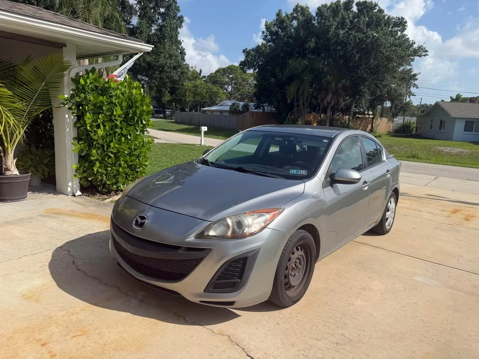 2013 Mazda Mazda 3 2nd Gen - Image 8 of 10