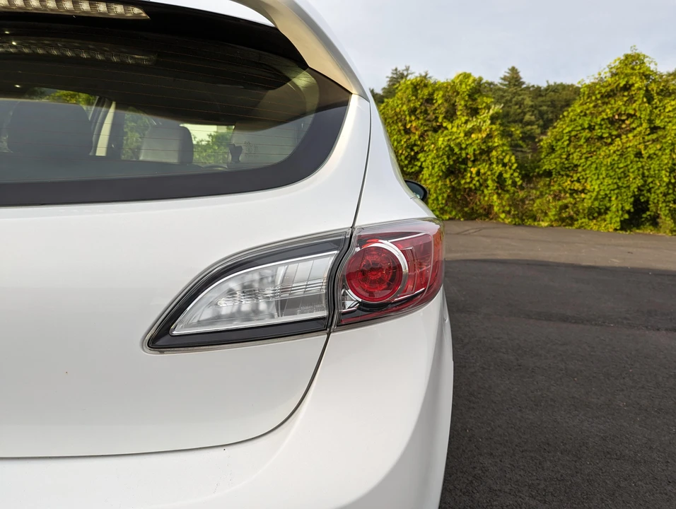 2013 Mazda Mazdaspeed 3 2nd Gen - Image 15 of 31