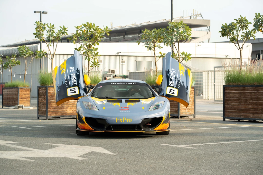 2013 McLaren MP4-12C - Image 6 of 31