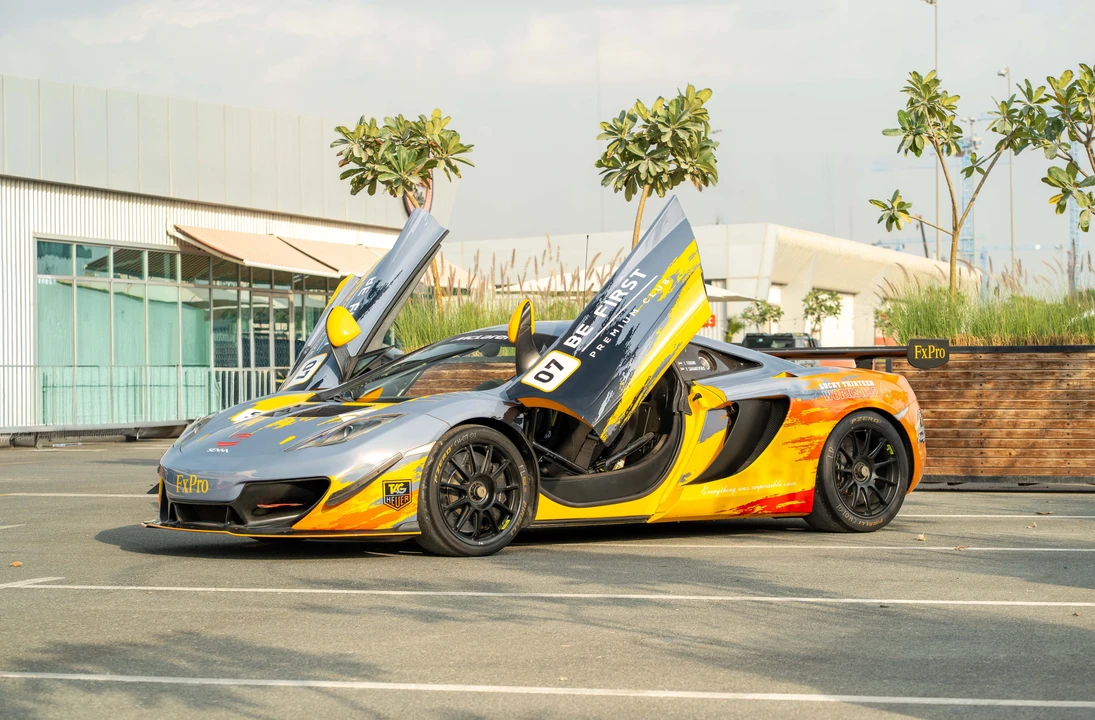 2013 McLaren MP4-12C - Image 7 of 31