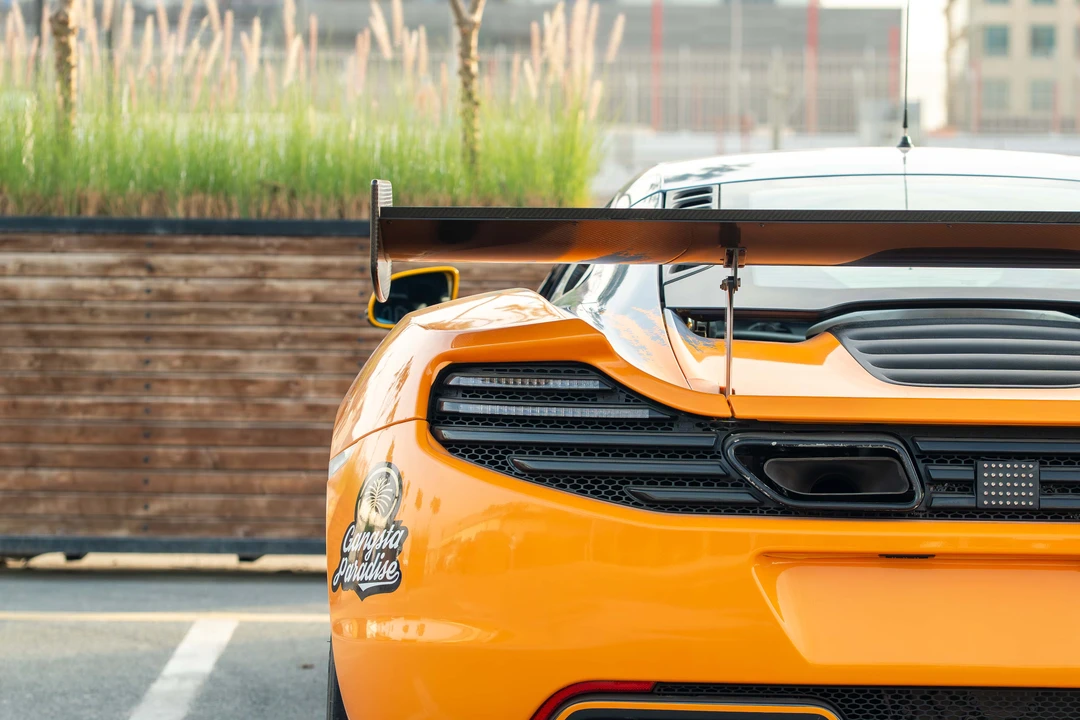 2013 McLaren MP4-12C - Image 14 of 31