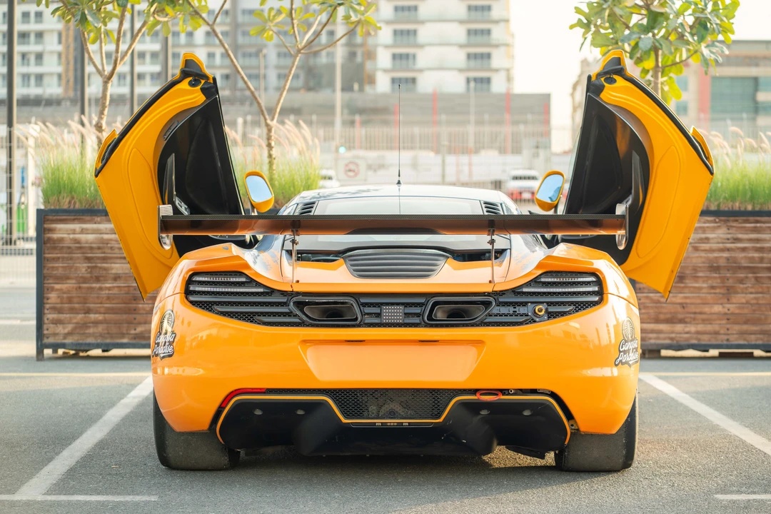 2013 McLaren MP4-12C - Image 9 of 31