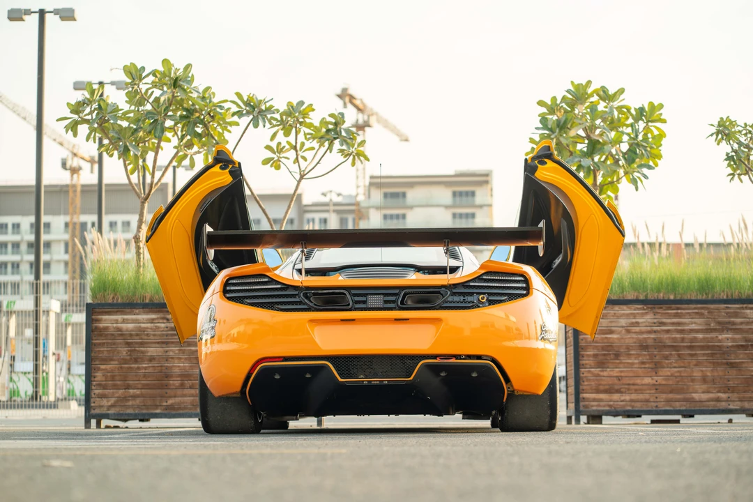2013 McLaren MP4-12C - Image 10 of 31
