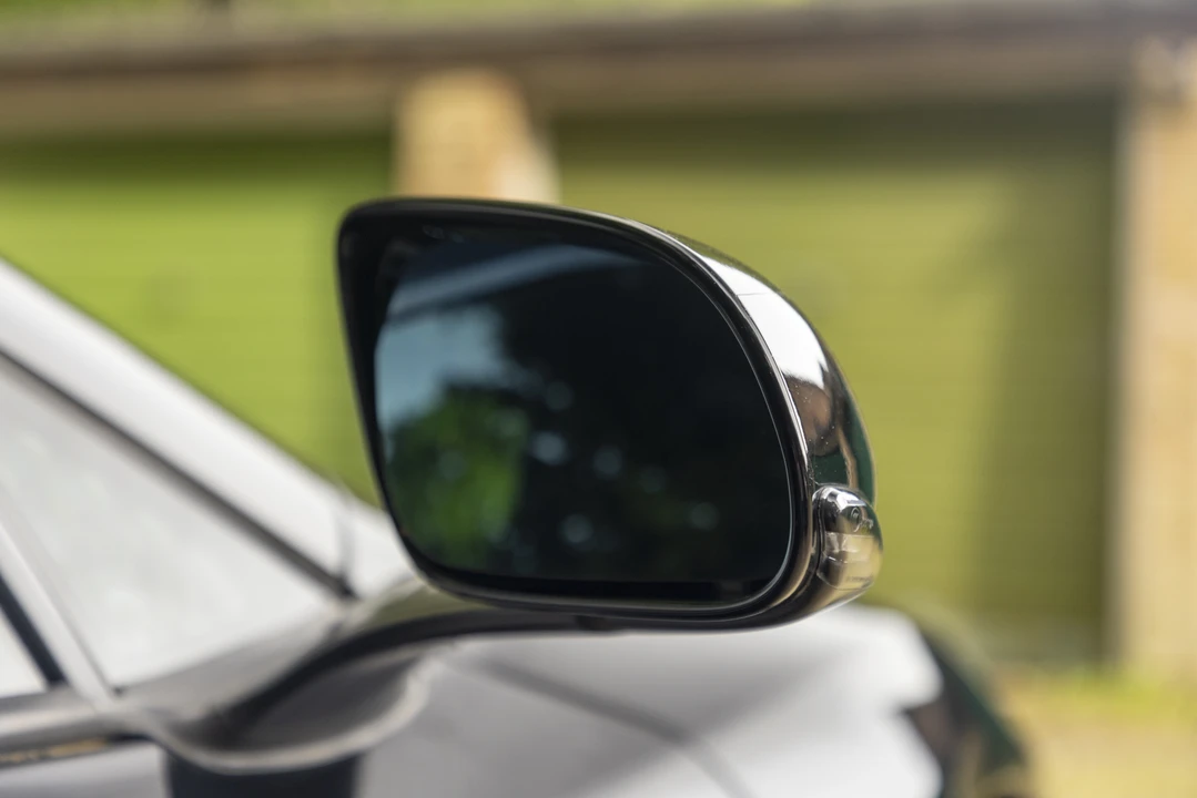 2013 McLaren MP4-12C - Image 27 of 31