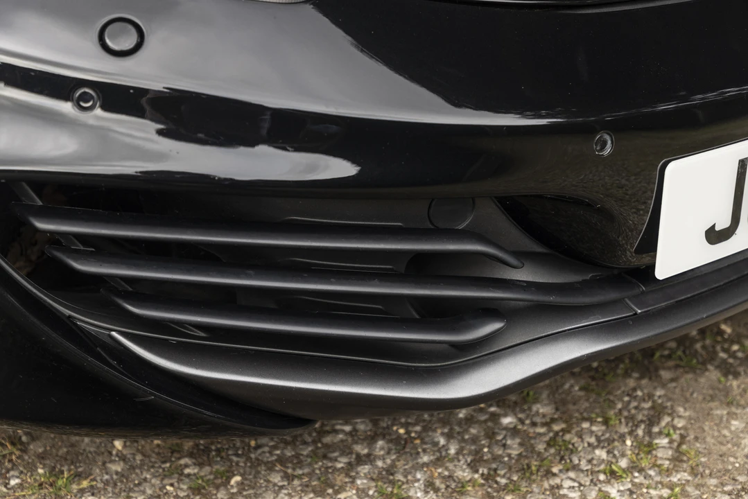 2013 McLaren MP4-12C - Image 18 of 31
