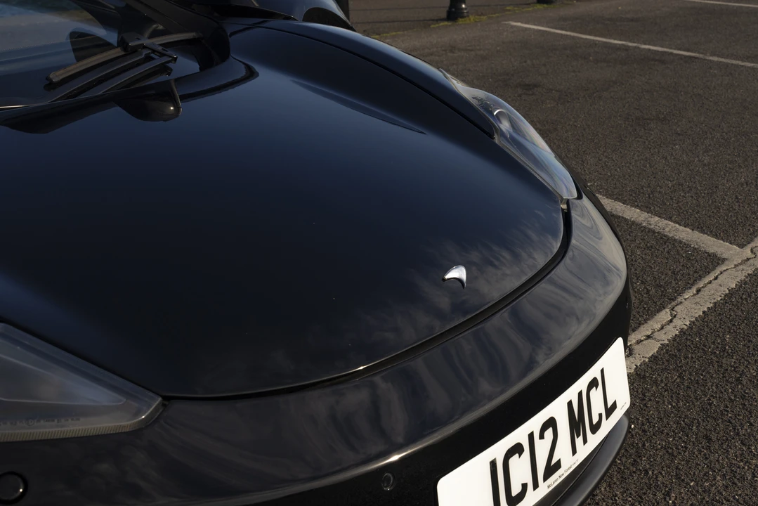 2013 McLaren MP4-12C - Image 14 of 31