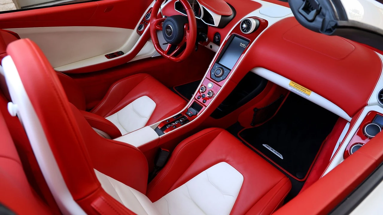 2013 McLaren MP4-12C Spider - Image 20 of 31