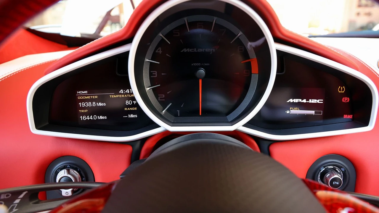 2013 McLaren MP4-12C Spider - Image 3 of 31
